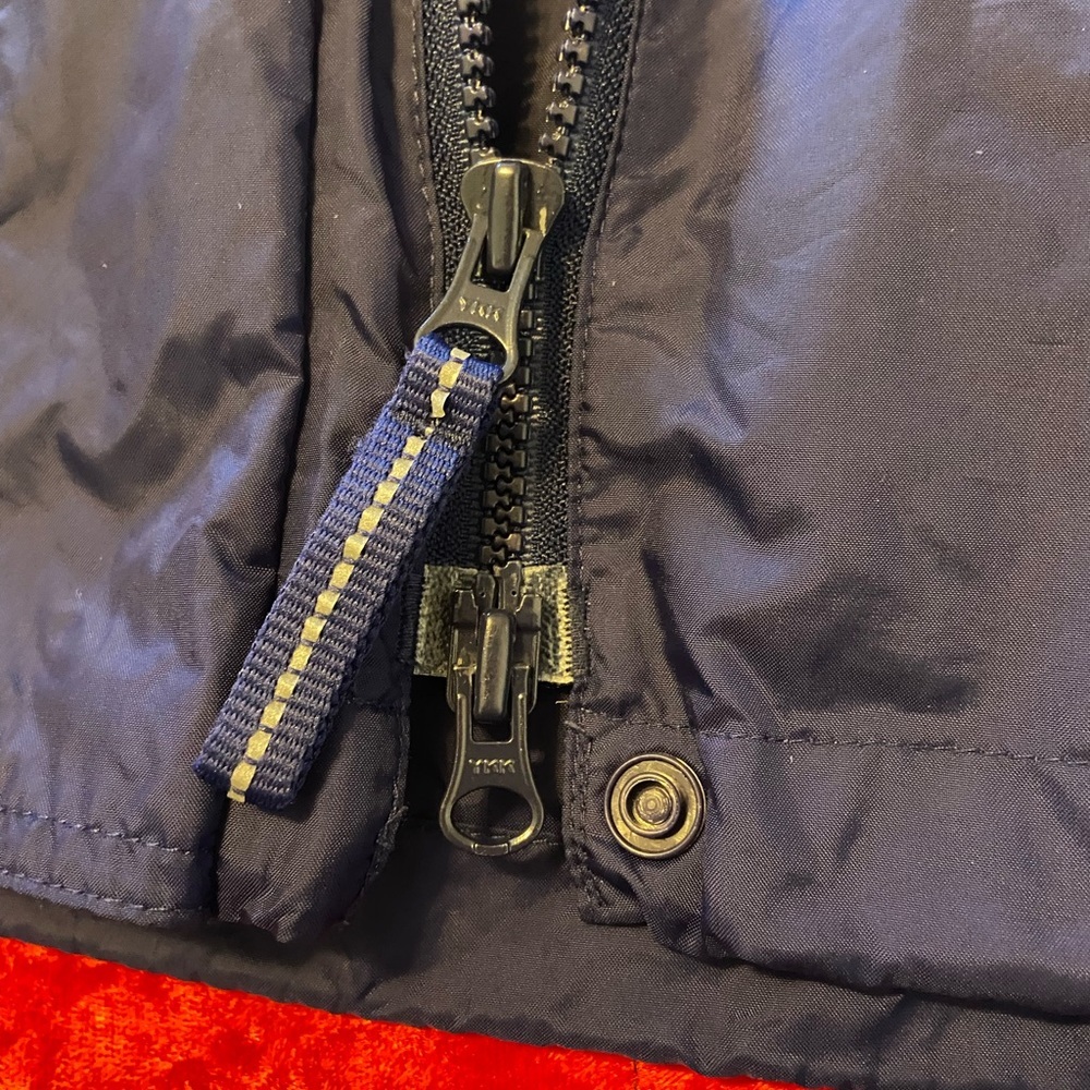 Helly Hansen Waterproof Packable Jacket Size Small - image 8